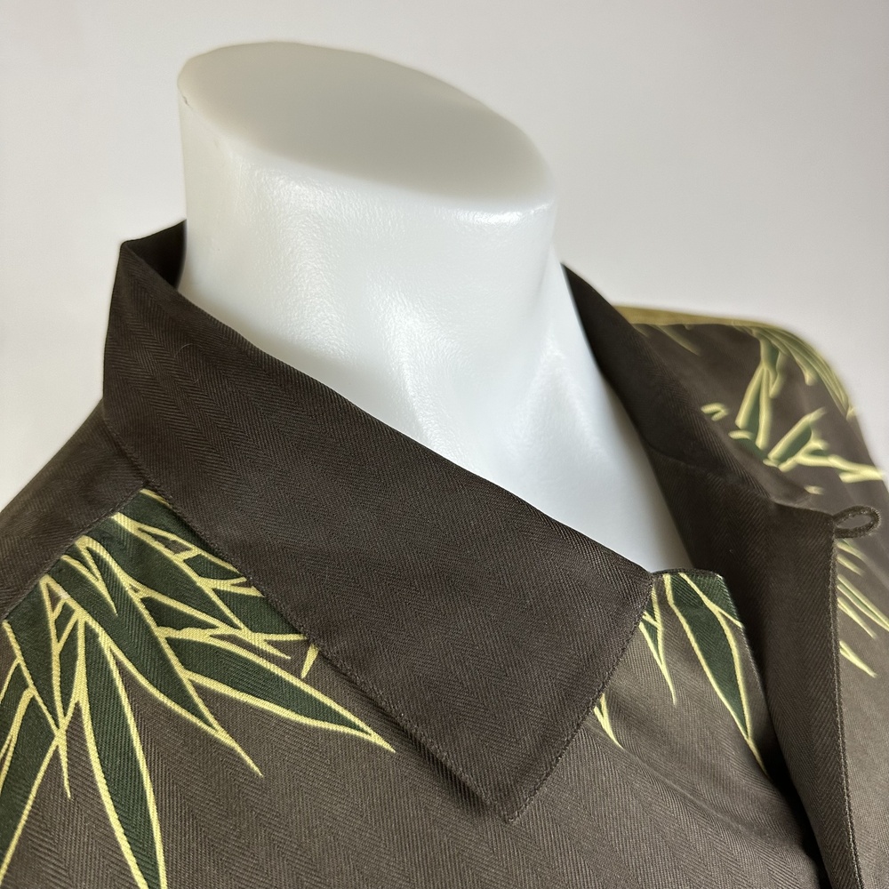 Tommy Bahama 100% Silk Asymmetrical Design Shirt - Picture 3 of 8